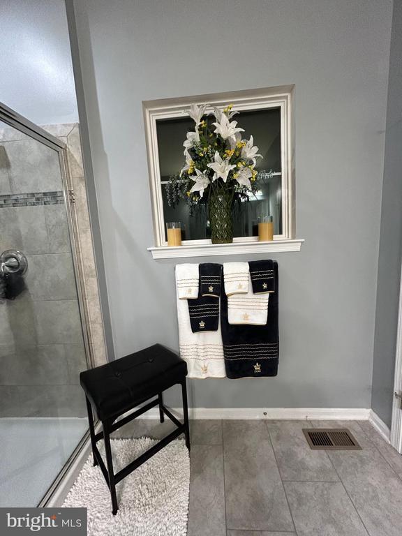 Building Photo - 12950 Blue Sky Pl