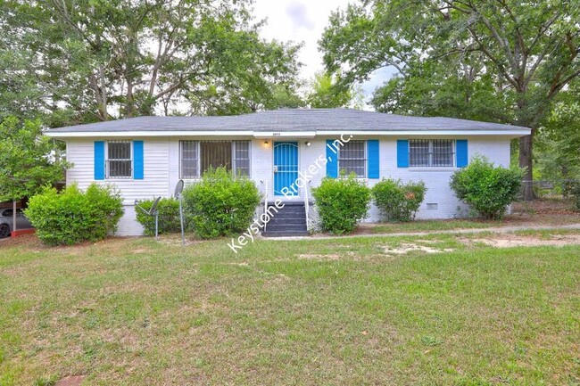 Primary Photo - 2072 Knightsbridge Rd