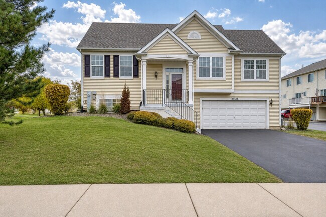 Building Photo - 24618 George Washington Dr