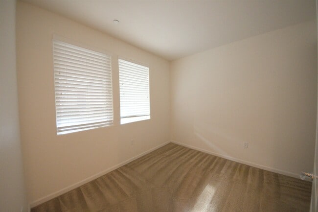 Building Photo - 5590 El Dorado Ln