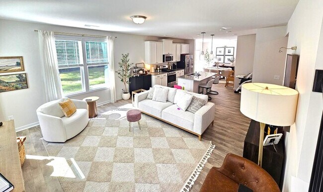 Building Photo - Nearly New  on Cul de sac