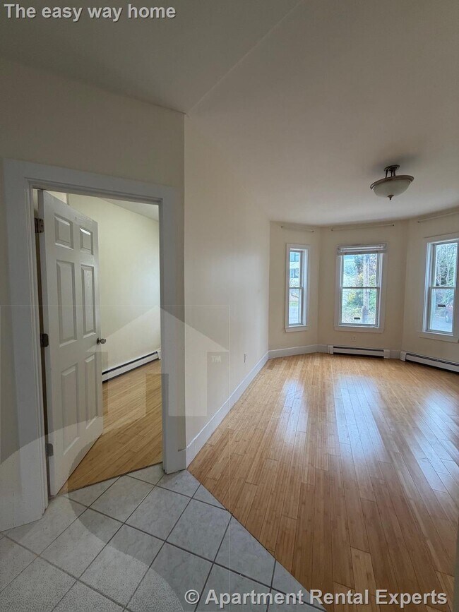 Building Photo - 48 Porter St