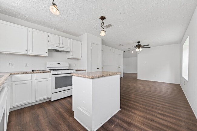 Building Photo - 11718 Inga Ln