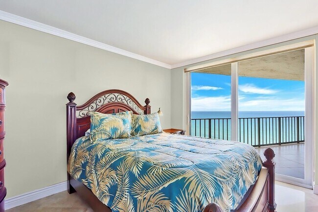 Building Photo - 5420 N Ocean Dr