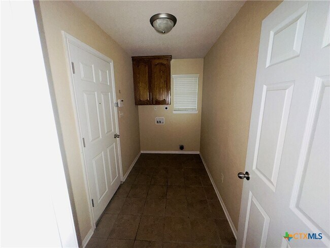 Building Photo - 2410 Bachelor Button Blvd