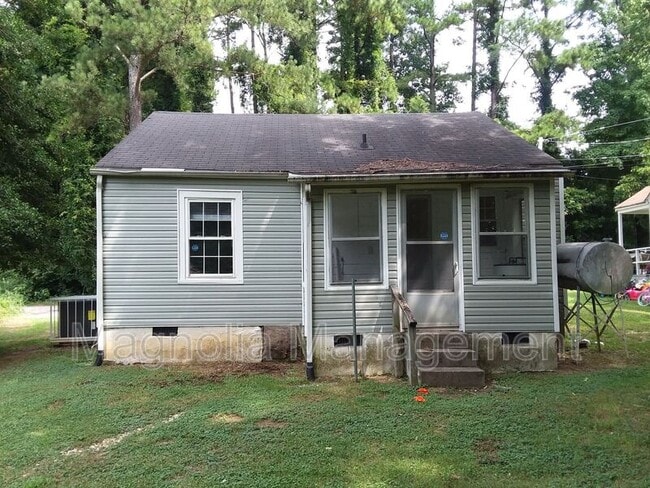Building Photo - 1847 Colonial Ave