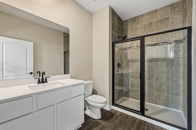 Building Photo - 1817 Party Pl