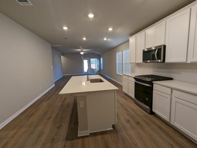 Building Photo - 2844 Moyer Ln