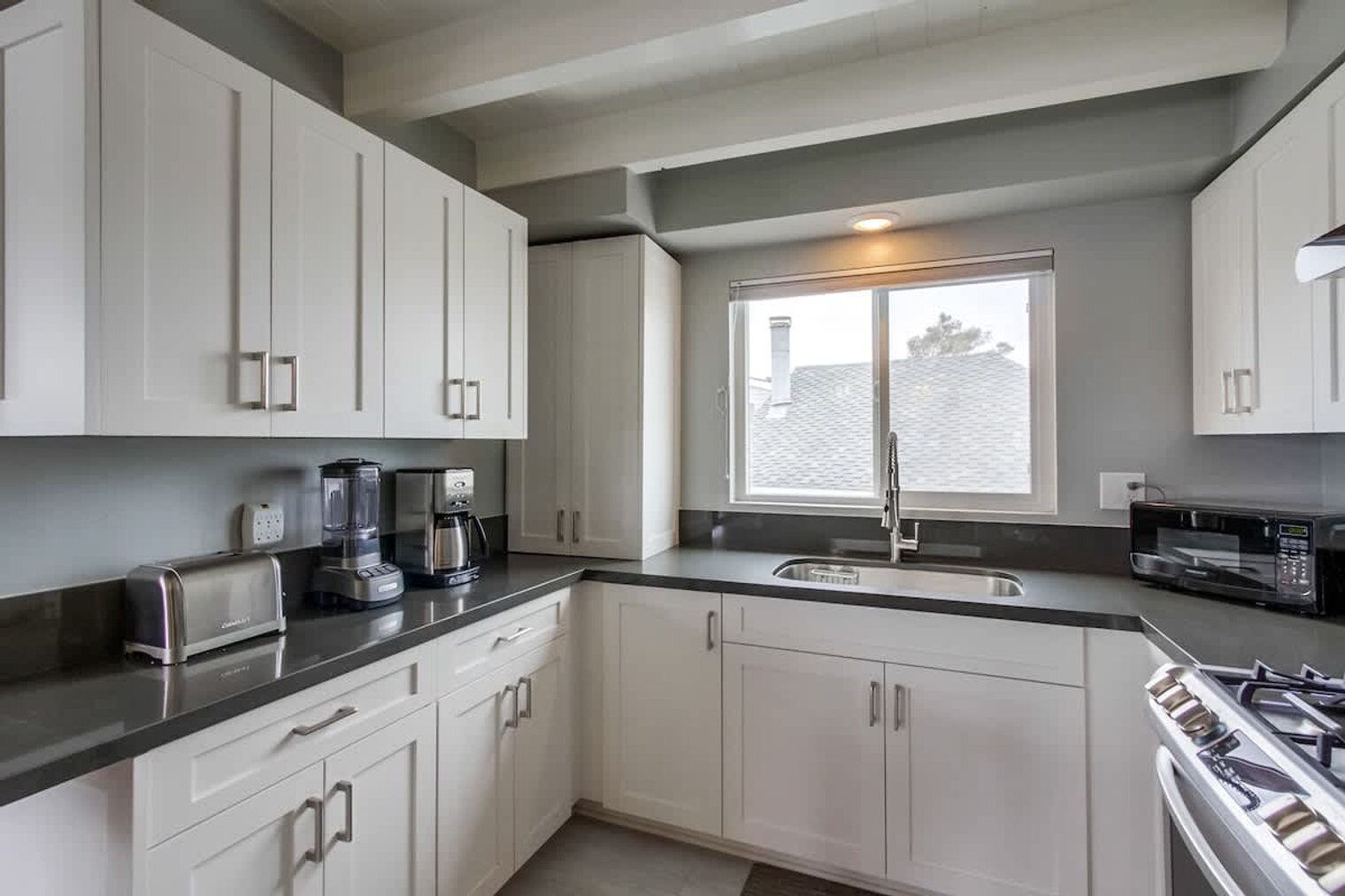 Building Photo - 2612 Bayside Ln