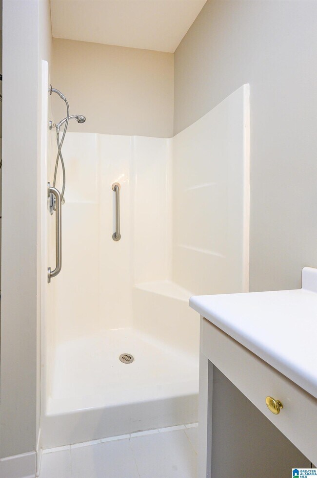 Building Photo - 1525 Jacobs Cir