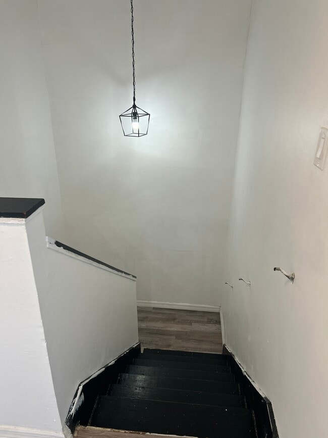 Building Photo - 3980 Crayrich Cir