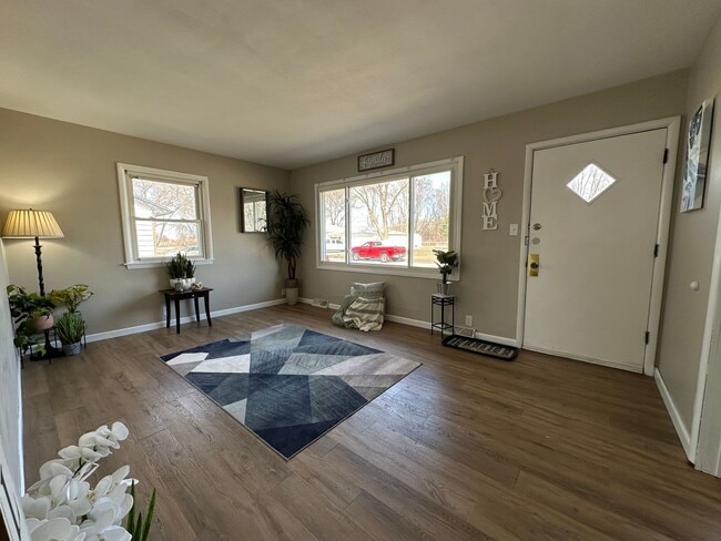 Building Photo - 4039 Niles St