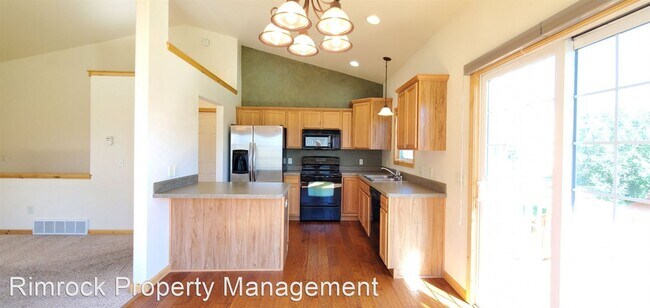 Building Photo - 3 br, 2 bath House - 5820 Kit Ln. S.