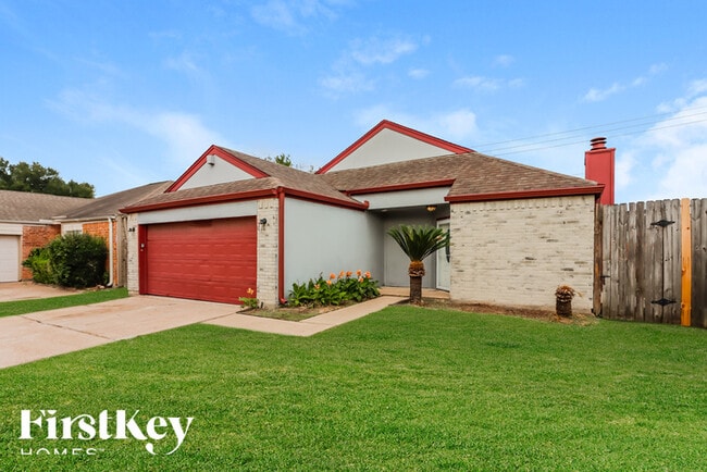 Building Photo - 11415 Pepperdine Ln