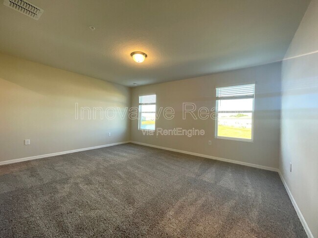 Building Photo - 2548 Sweet Viburnum Wy