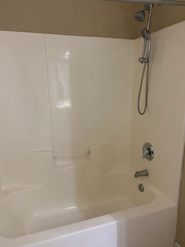 Building Photo - Carleton Town Homes