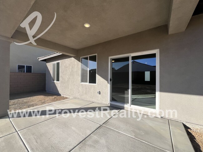 Building Photo - Brand New 3 Bed, 2 Bath Home in Victorvill...