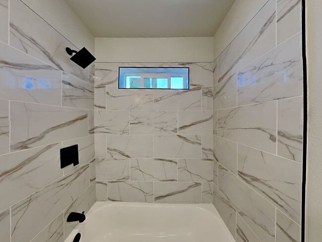 Building Photo - Brand New 4/2 Home in Iveywood Available Now!