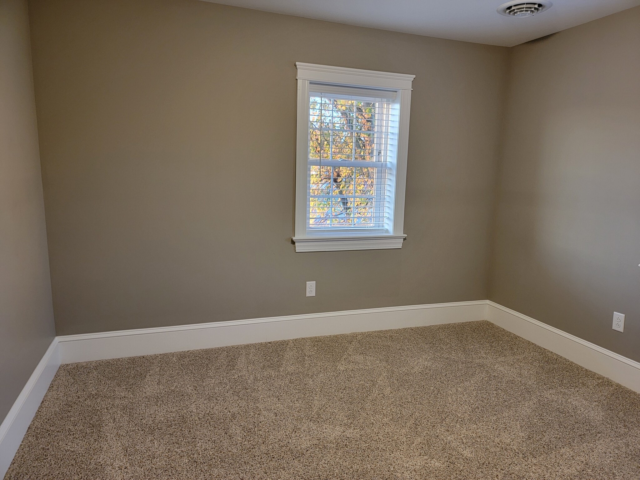 Building Photo - 3945 Conrad Weiser Pky