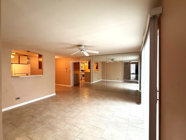 Building Photo - 933 Sagamore Dr