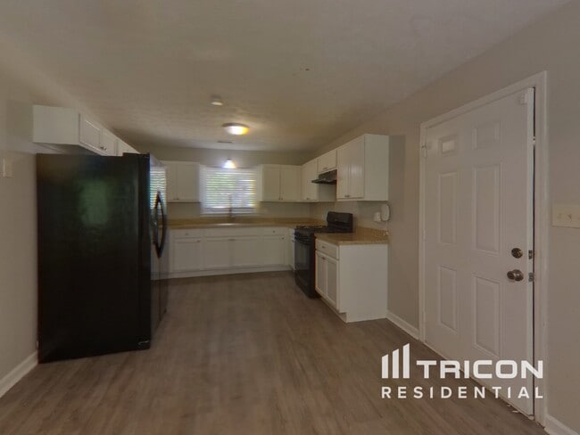 Building Photo - 125 Heritage Way