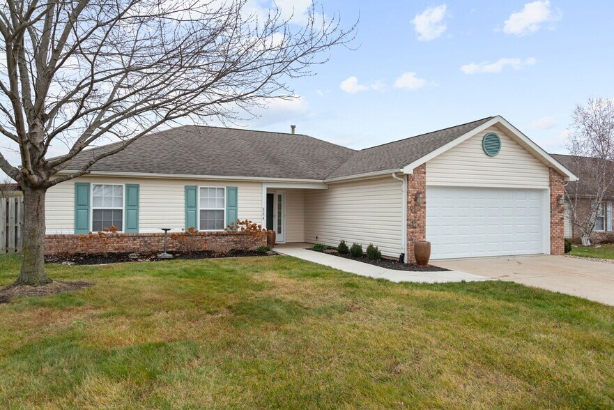 Building Photo - 504 Marquis Cir