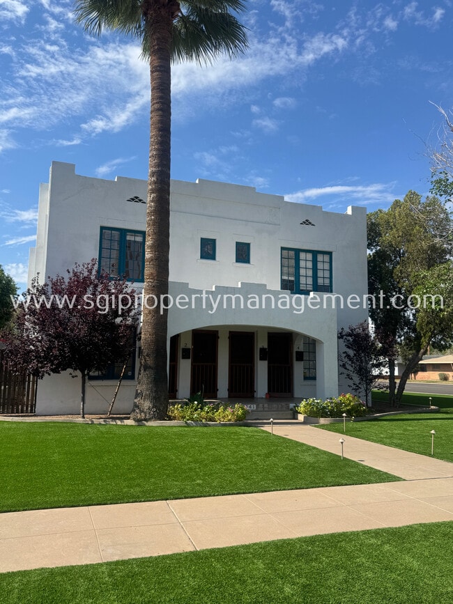 Primary Photo - 541 W Monte Vista Rd