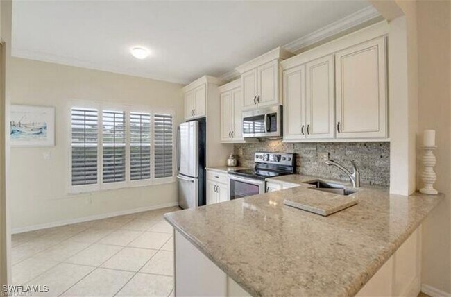 Building Photo - 268 Emerald Bay Cir