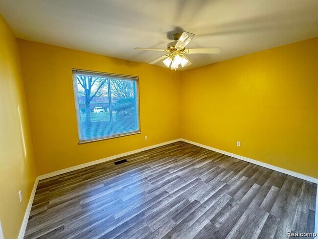 Building Photo - 16880 Edloytom Way
