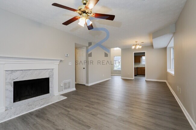 Building Photo - Move in before October 15th and get $100 O...