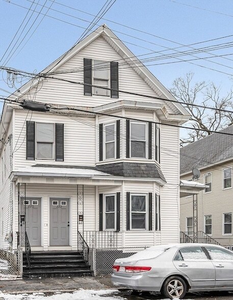 Building Photo - 220 Concord St