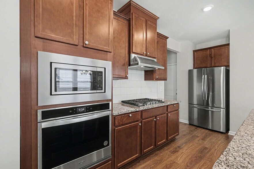 Building Photo - 653 Rawls Dr