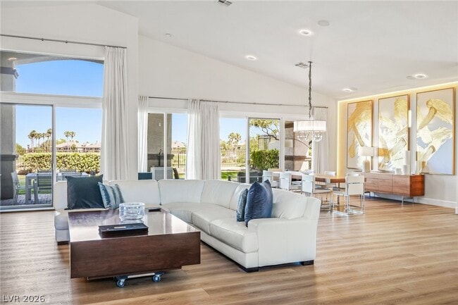 Building Photo - 404 Summer Mesa Dr