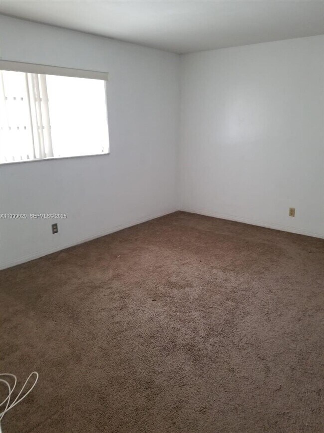 Building Photo - 701 NW 1st St