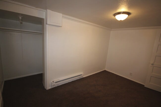 Building Photo - 2 Bedroom Apartment South of BYU Campus!