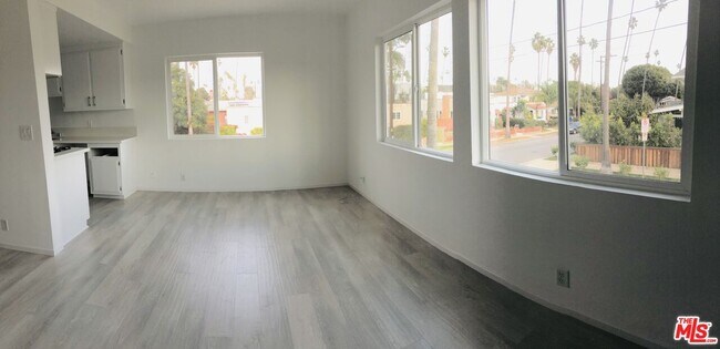 Building Photo - 2106 Pisani Pl