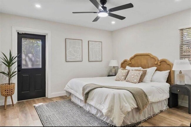 Building Photo - 4412 W Pearl Ave