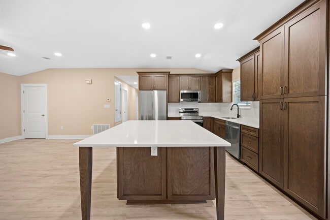 Building Photo - 1351 Sanibel Ln