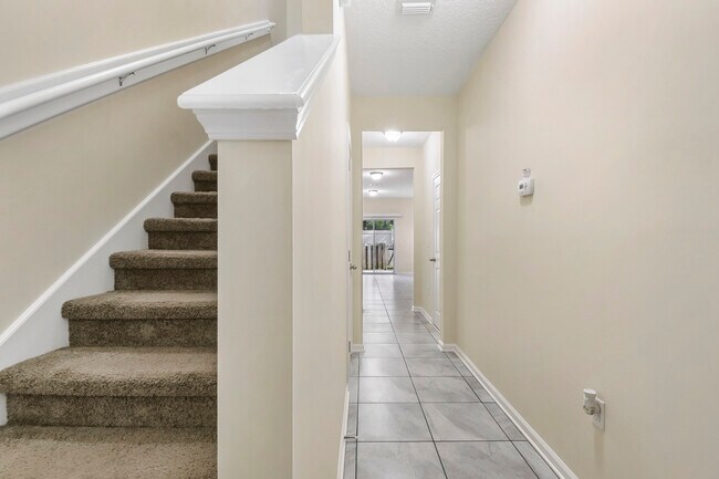 Building Photo - 266 Moultrie Village Ln