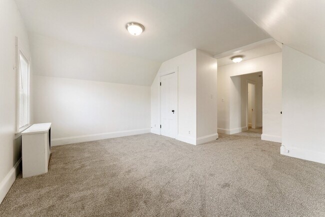 Building Photo - 247-249-249 Park St