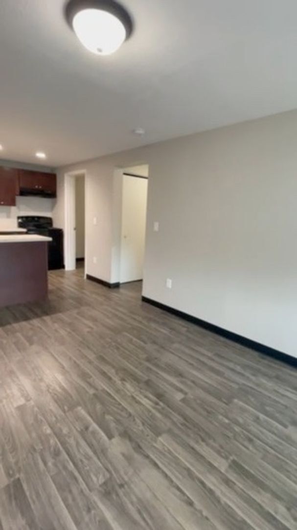 Building Photo - The Hampton - 1 Bedroom 1 Bathroom with inside laundry