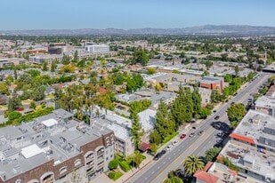 Building Photo - 5405 Lindley Avenue