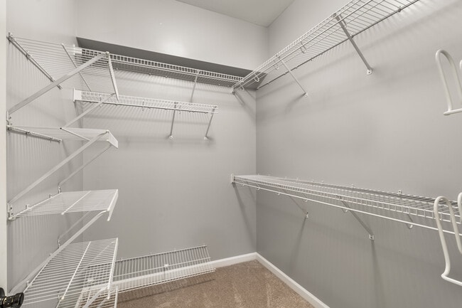 Building Photo - 331 Carpenter Dr NE