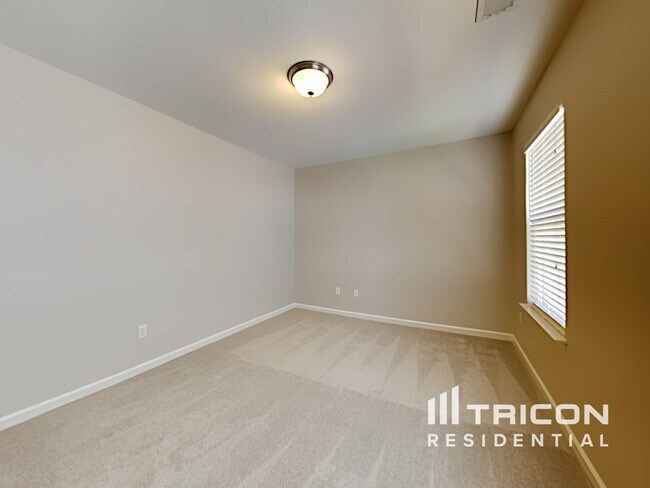 Building Photo - 225 Caedmons Creek Dr