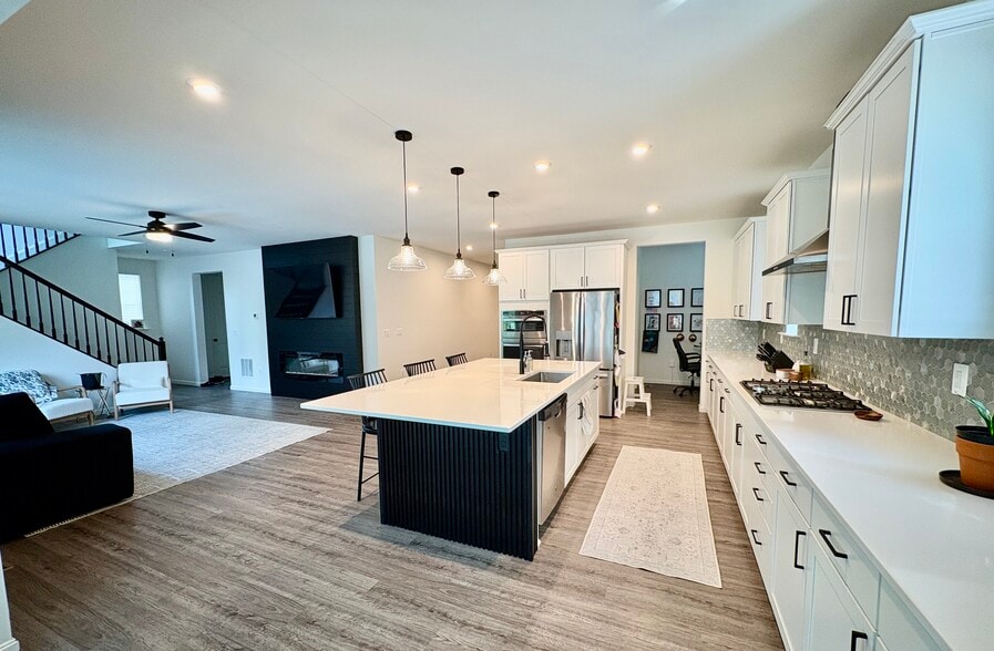 Building Photo - 154 Boxelder Dr