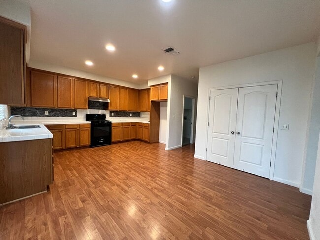 Building Photo - New year, New low Price- Move-In Ready Two-Story Rental with Loft and Formal Dining