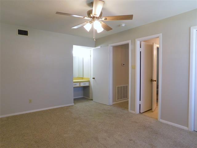 Building Photo - 2408 Bernard St