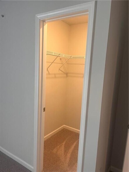 Building Photo - 398 Lanier Cir