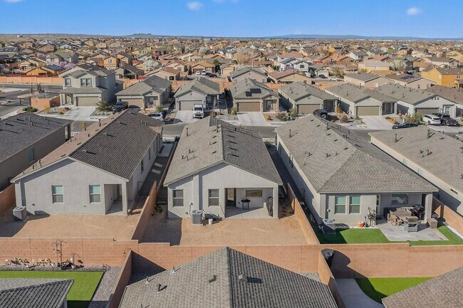 Building Photo - 10650 Valedon Ln SW