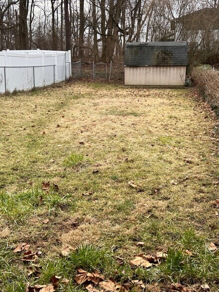 Yard - 2268 Reading Blvd